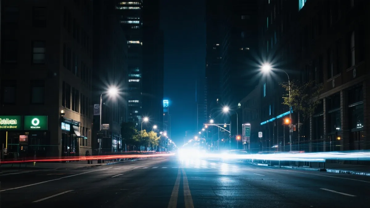 戏剧光影街景氛围图